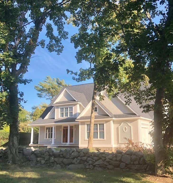 17 Fremont Street Dartmouth MA 02748