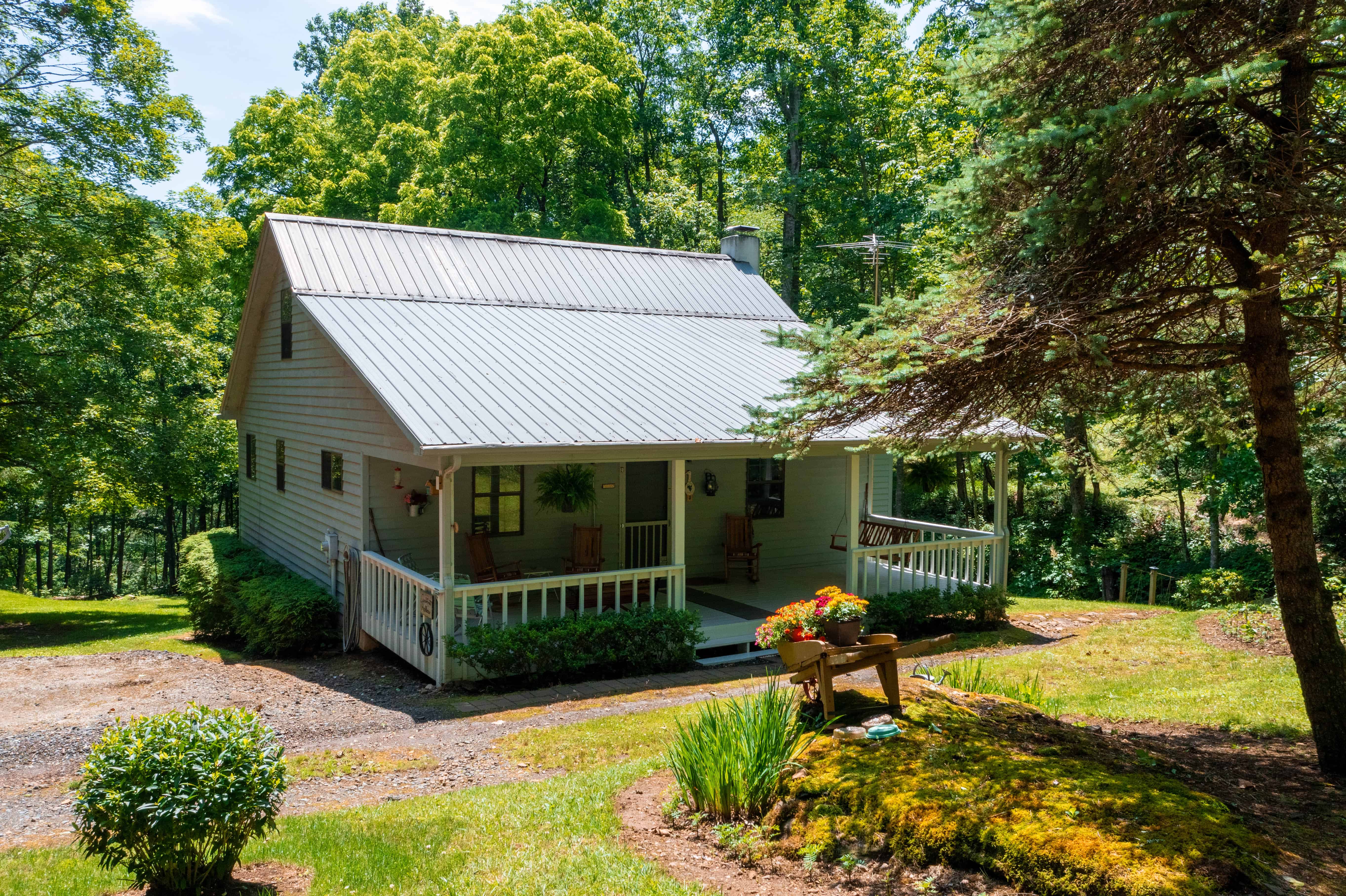 000 Gurley Road Burnsville NC 28714