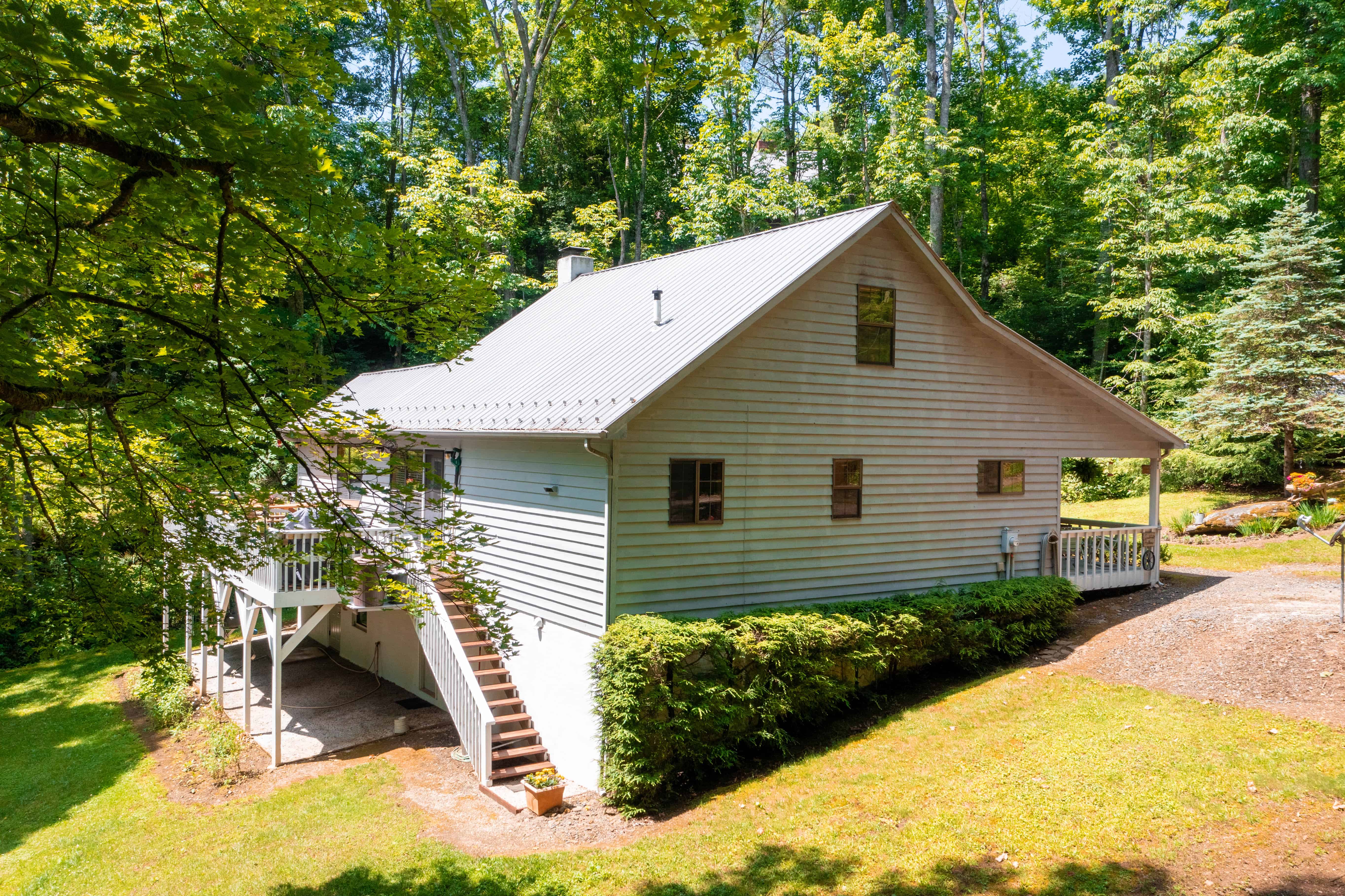 000 Gurley Road Burnsville NC 28714
