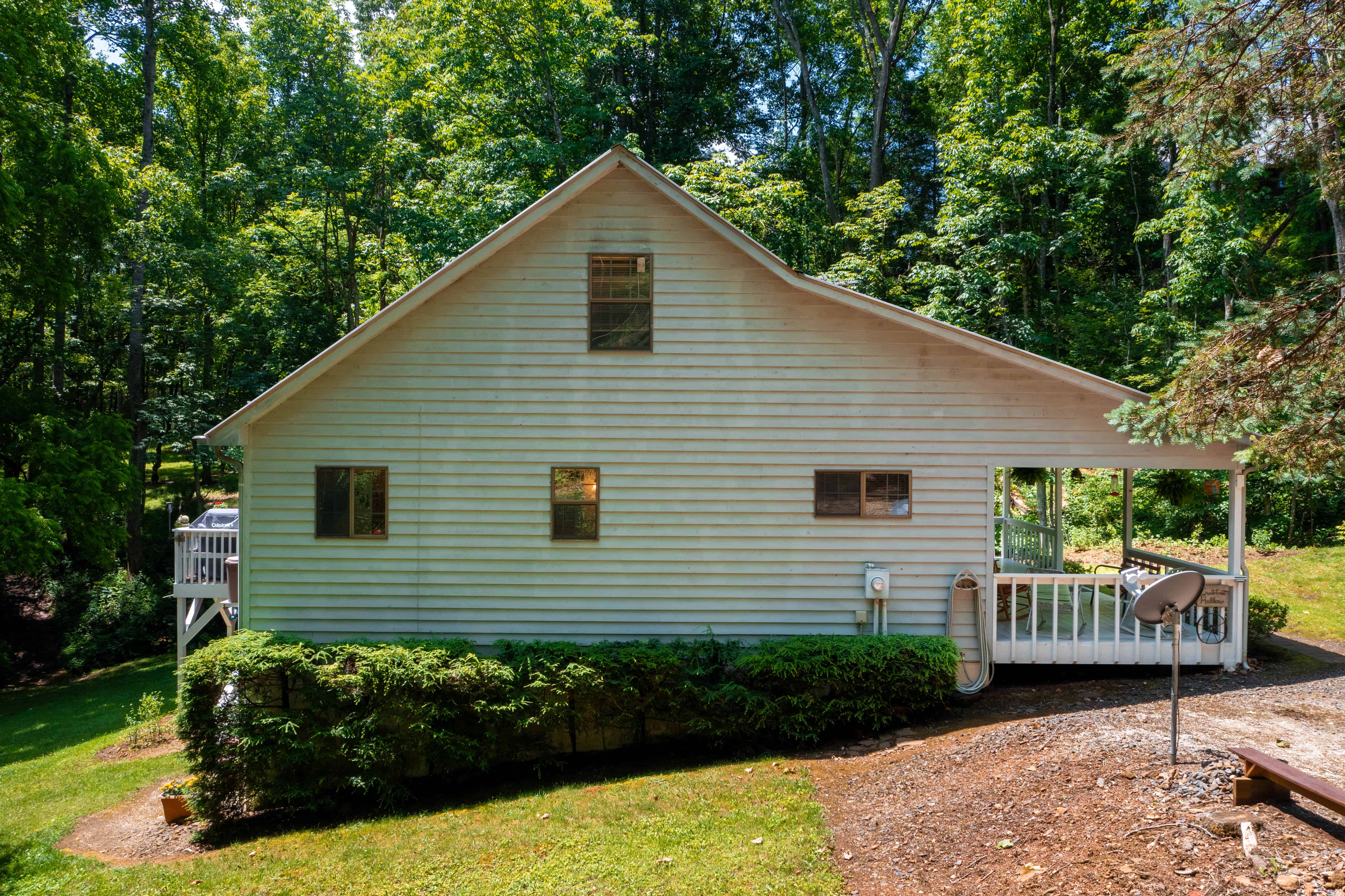 000 Gurley Road Burnsville NC 28714