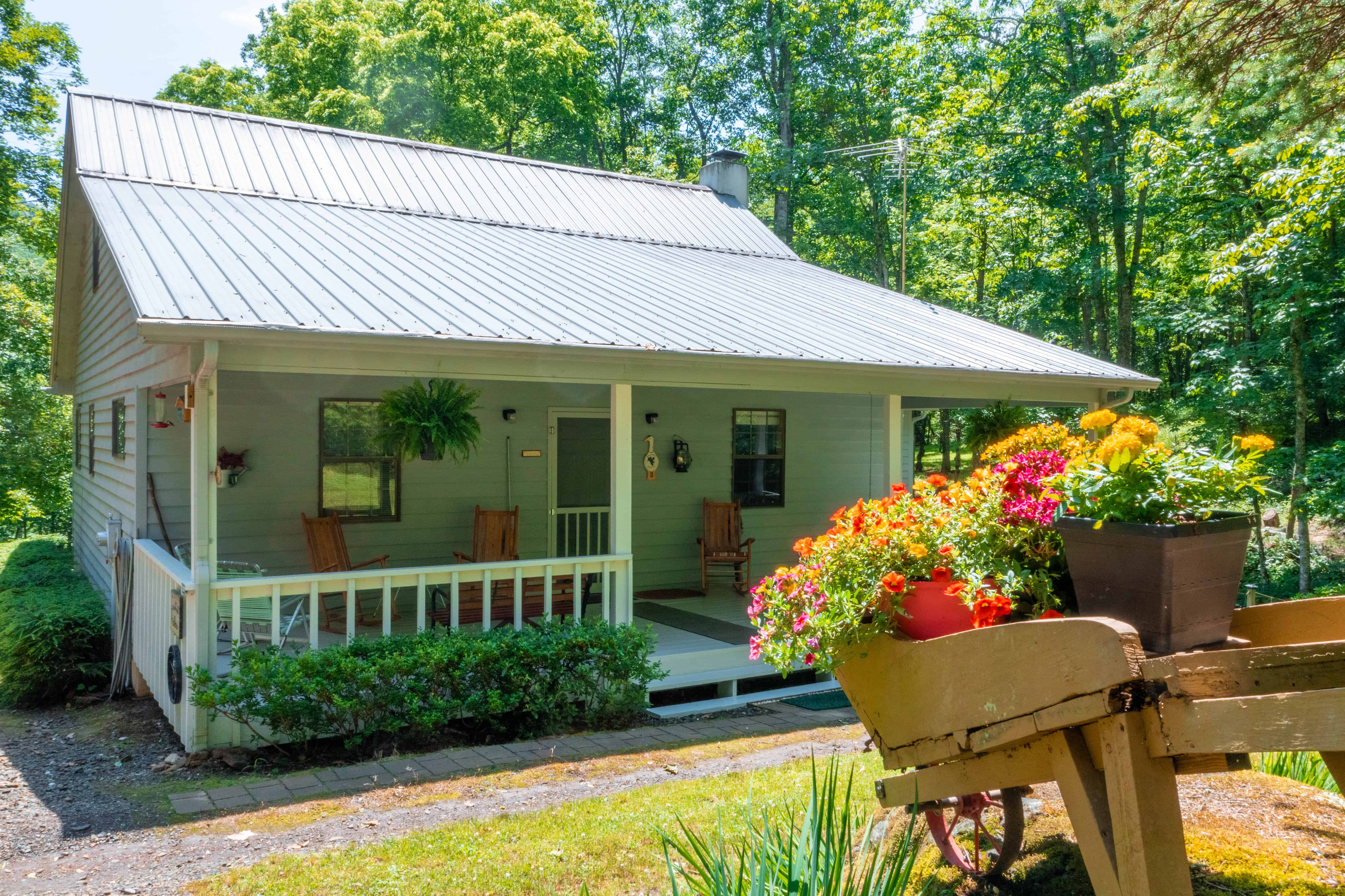 000 Gurley Road Burnsville NC 28714