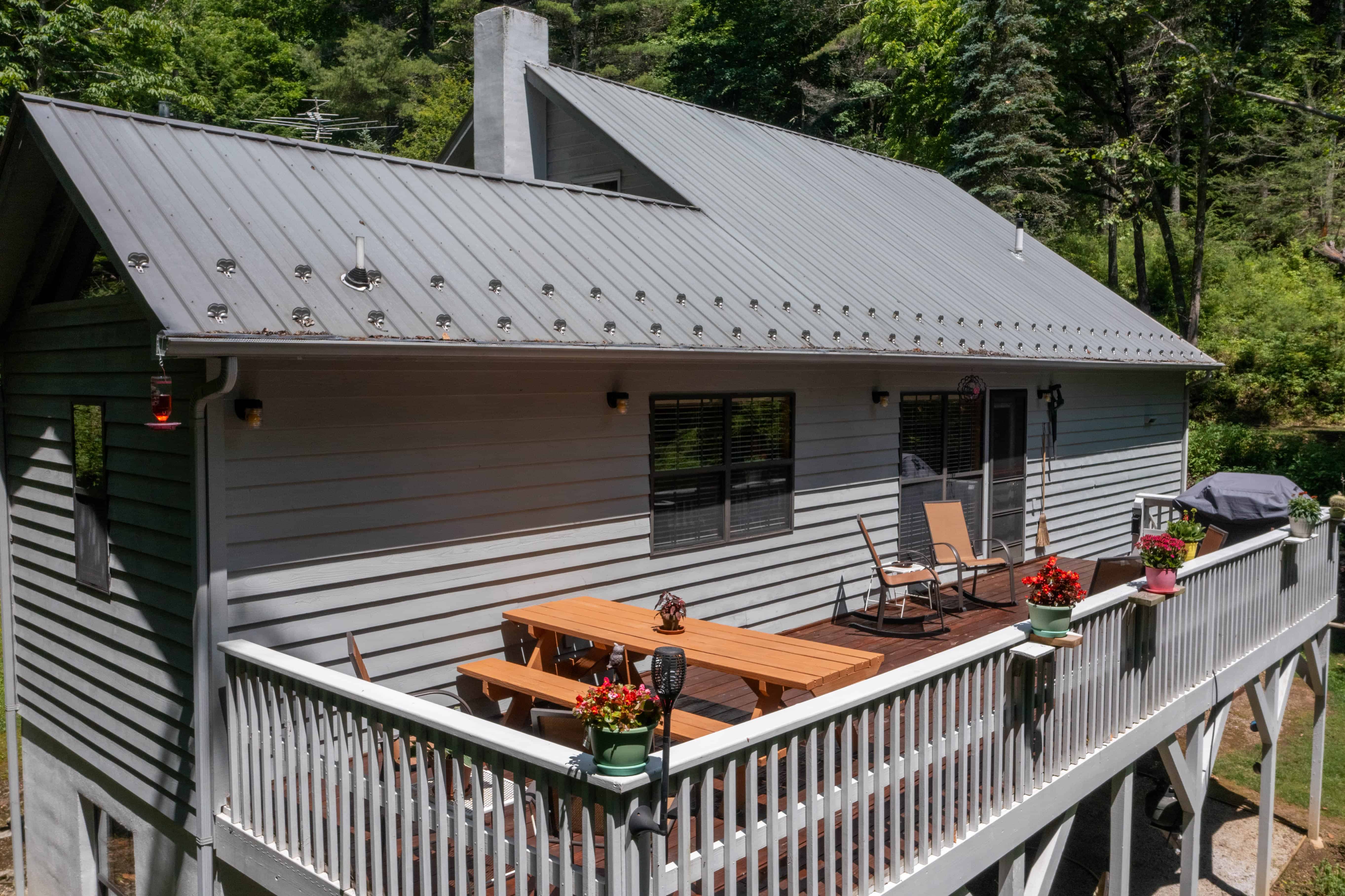 000 Gurley Road Burnsville NC 28714