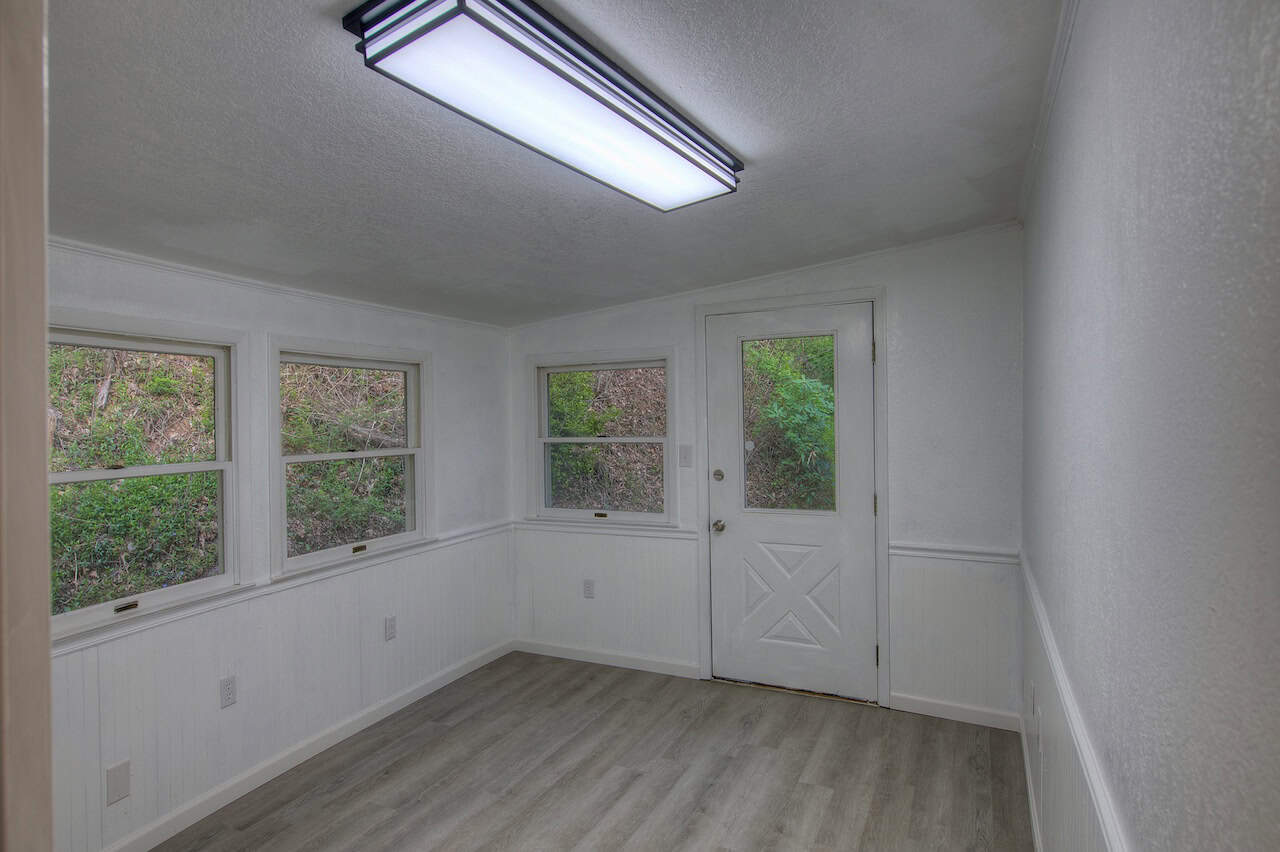 5381 State Hwy 197 S Highway Burnsville NC 28714