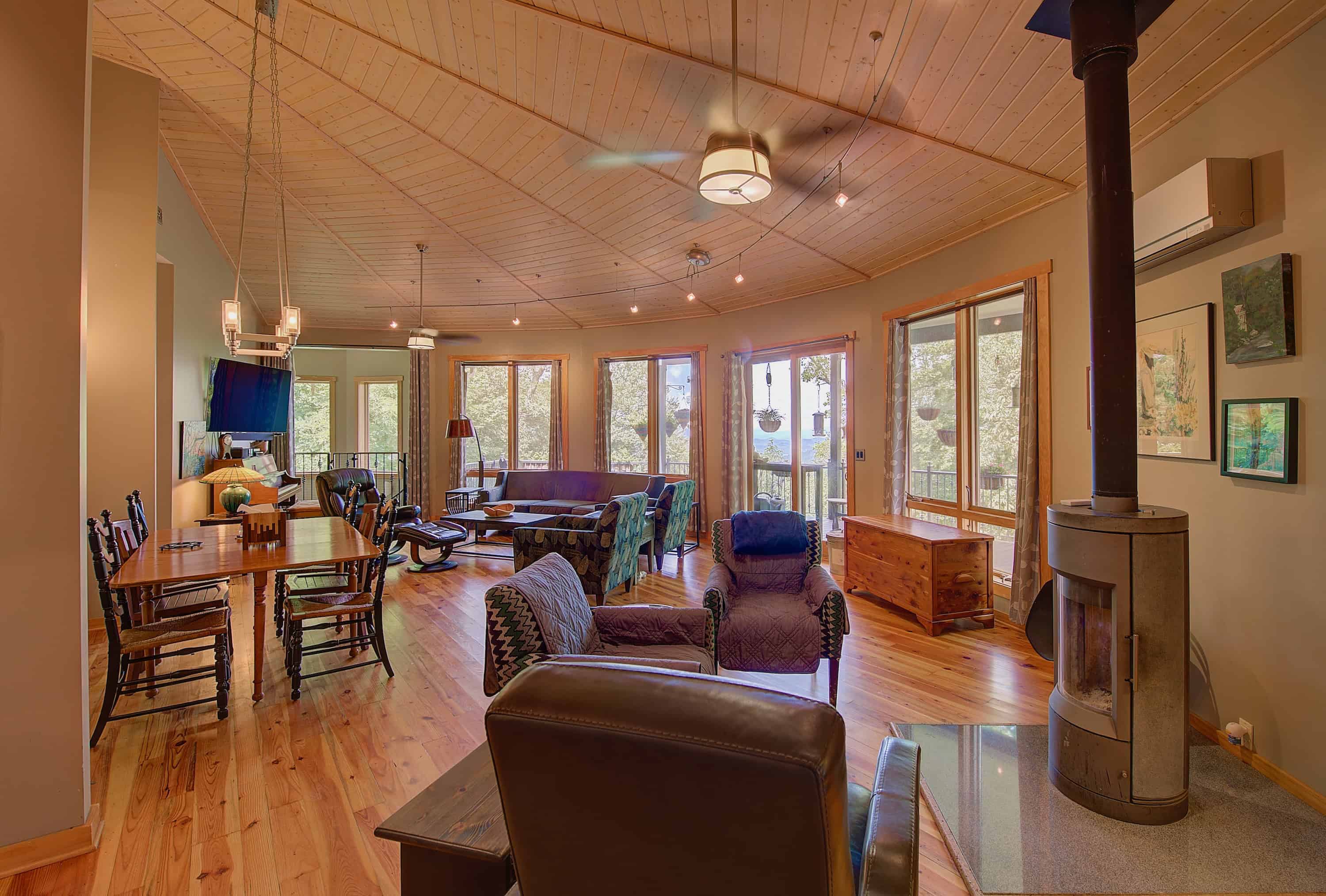 1024 Arrowhead Ridge Road Spruce Pine NC 28777