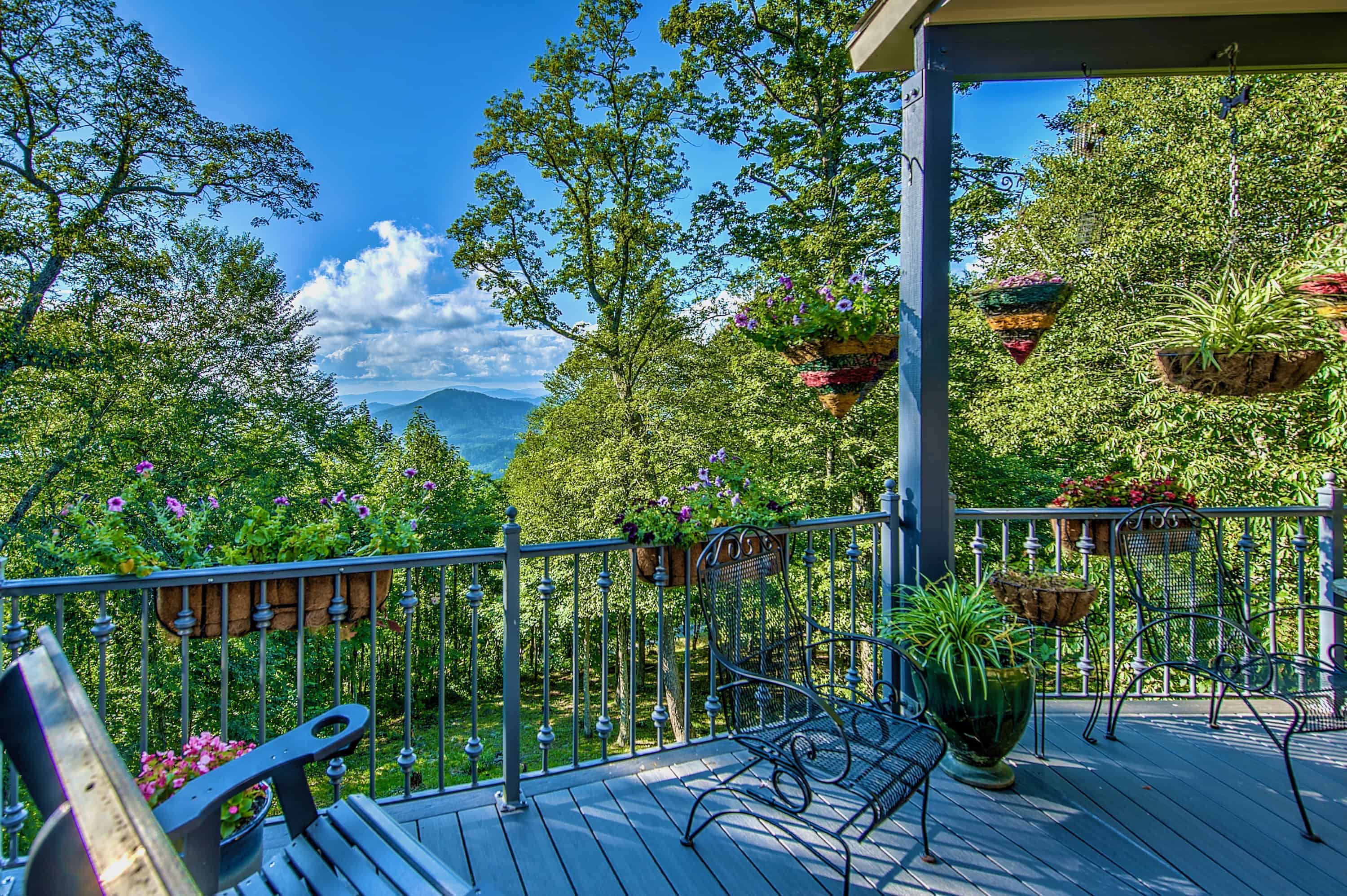 1024 Arrowhead Ridge Road Spruce Pine NC 28777