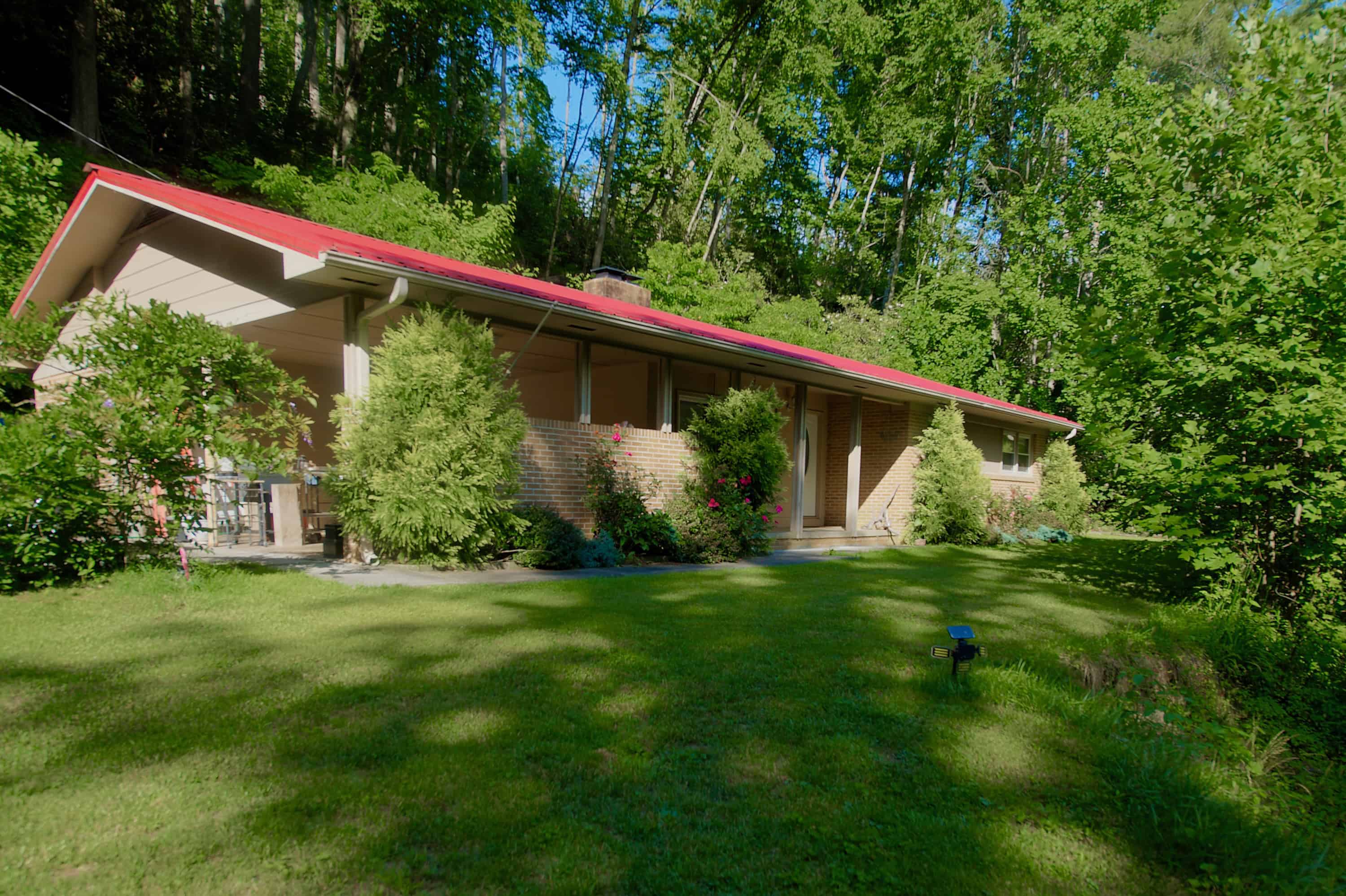 583 Deer Park Lake Road Spruce Pine NC 28777