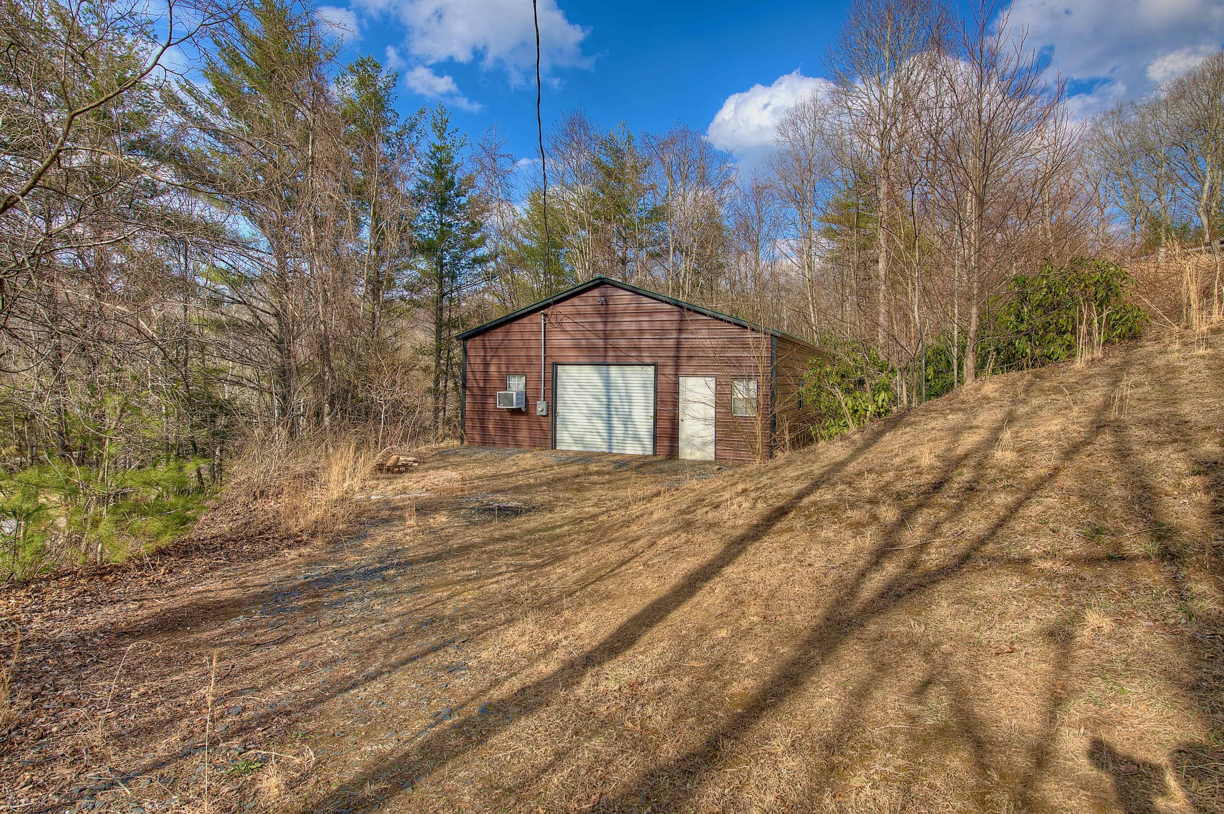 3 Altapass Trail Spruce Pine NC 28777