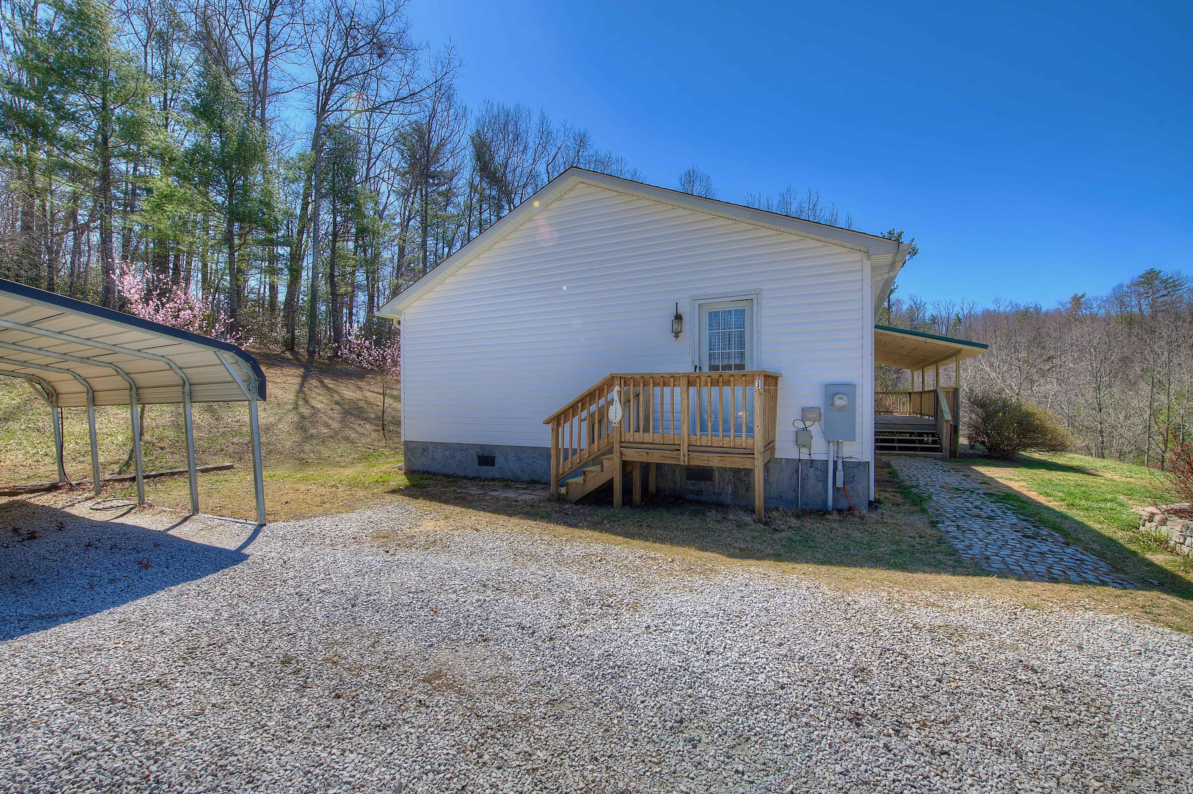 3 Altapass Trail Spruce Pine NC 28777