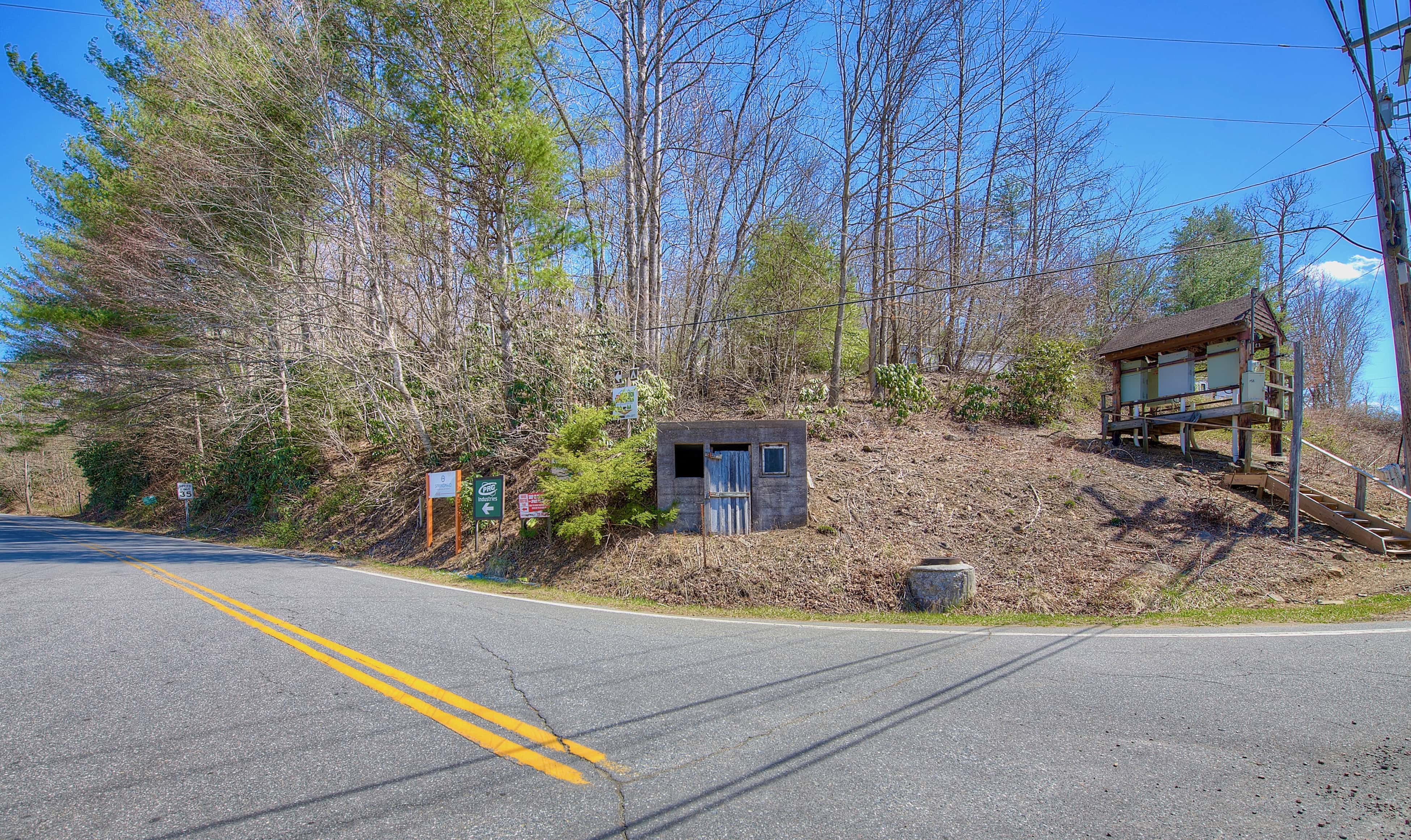 3 Altapass Trail Spruce Pine NC 28777