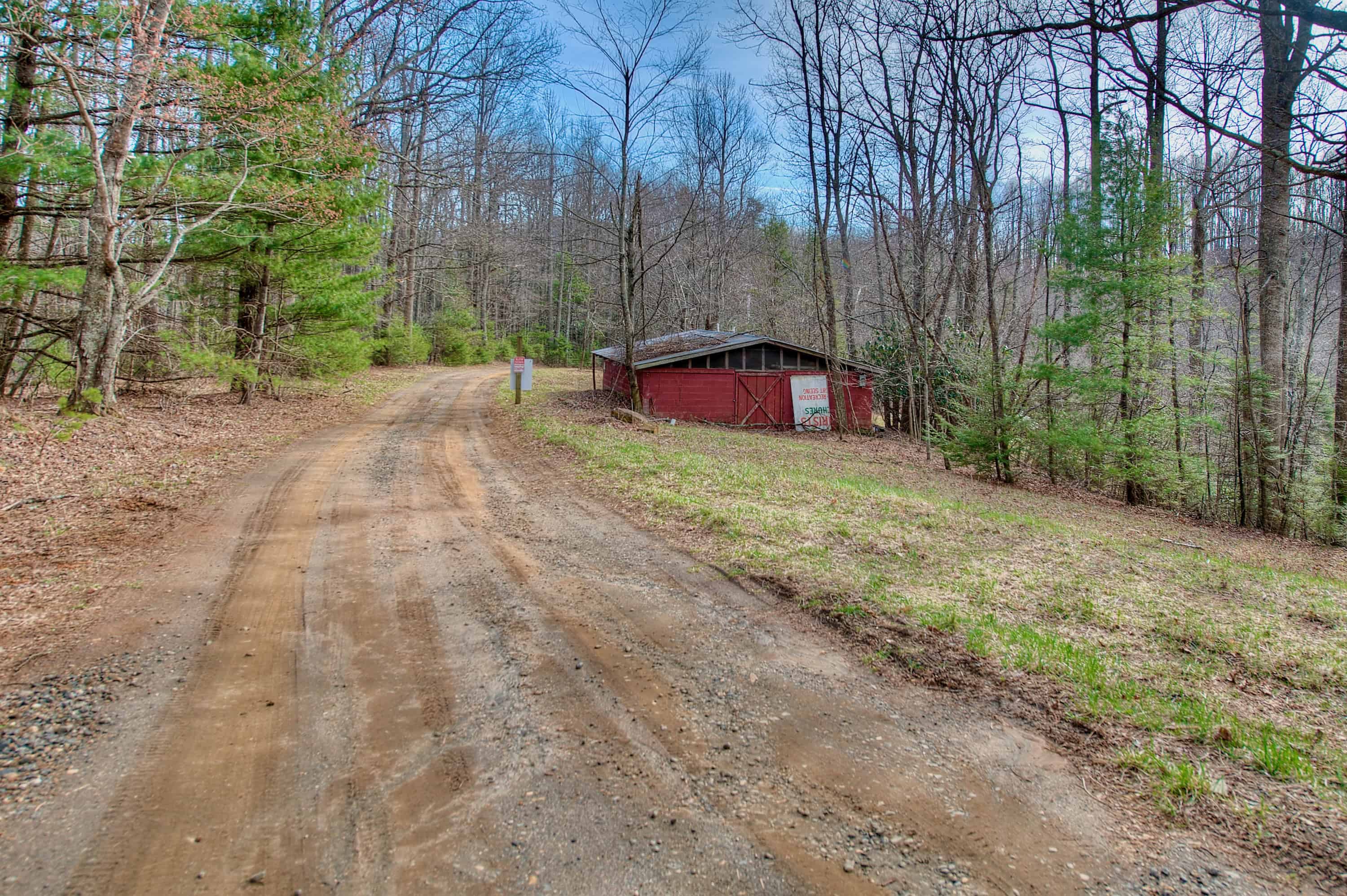 65 Blue Ridge Gem Mine Road Little Switzerland NC 28777